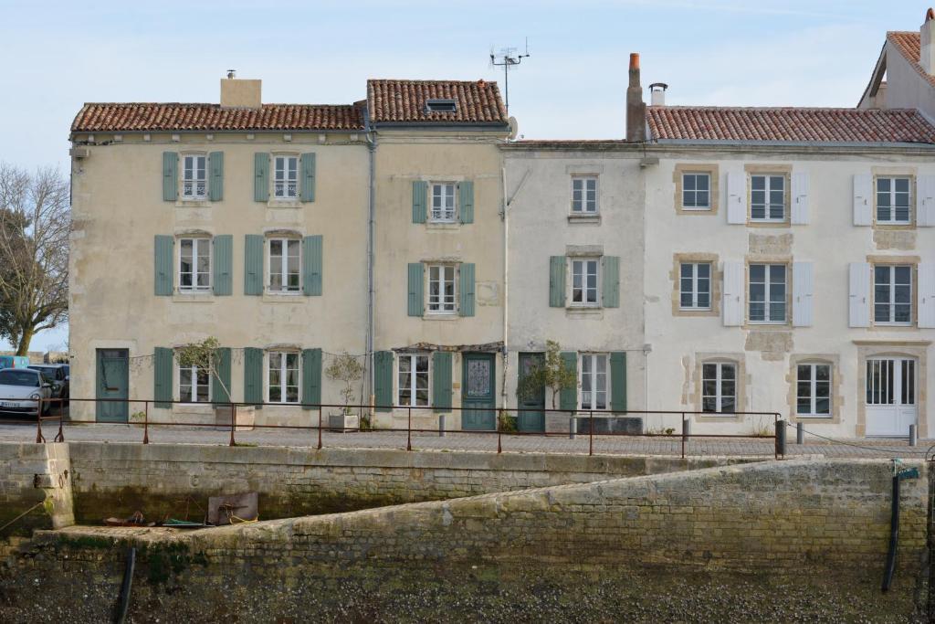 Le Corps De Garde Bed and Breakfast Saint-Martin-de-Ré Eksteriør billede