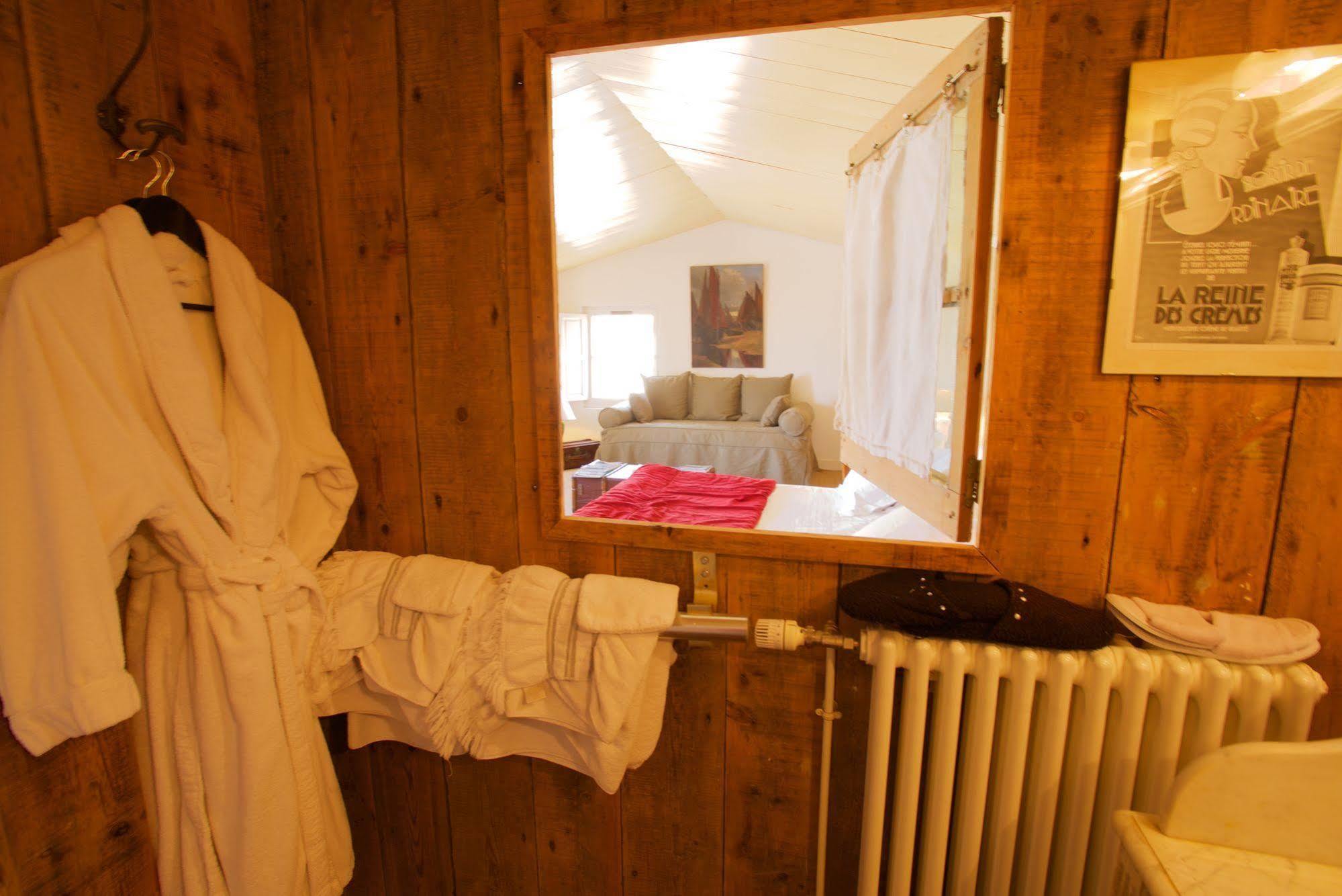 Le Corps De Garde Bed and Breakfast Saint-Martin-de-Ré Eksteriør billede